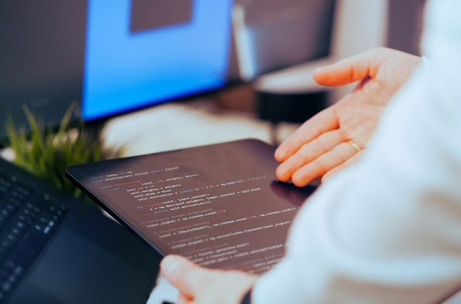 How Small Businesses Use AI Business Development to Compete